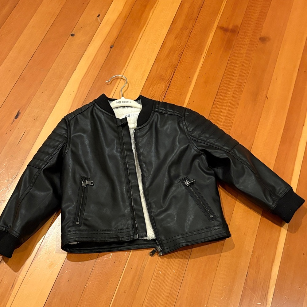 H&M Black Kids Jacket sz 2-3T
